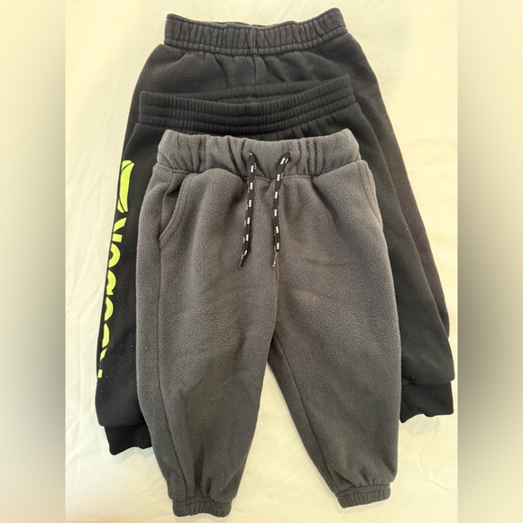Cozy kids sweatpants lot - Picture 1 of 4